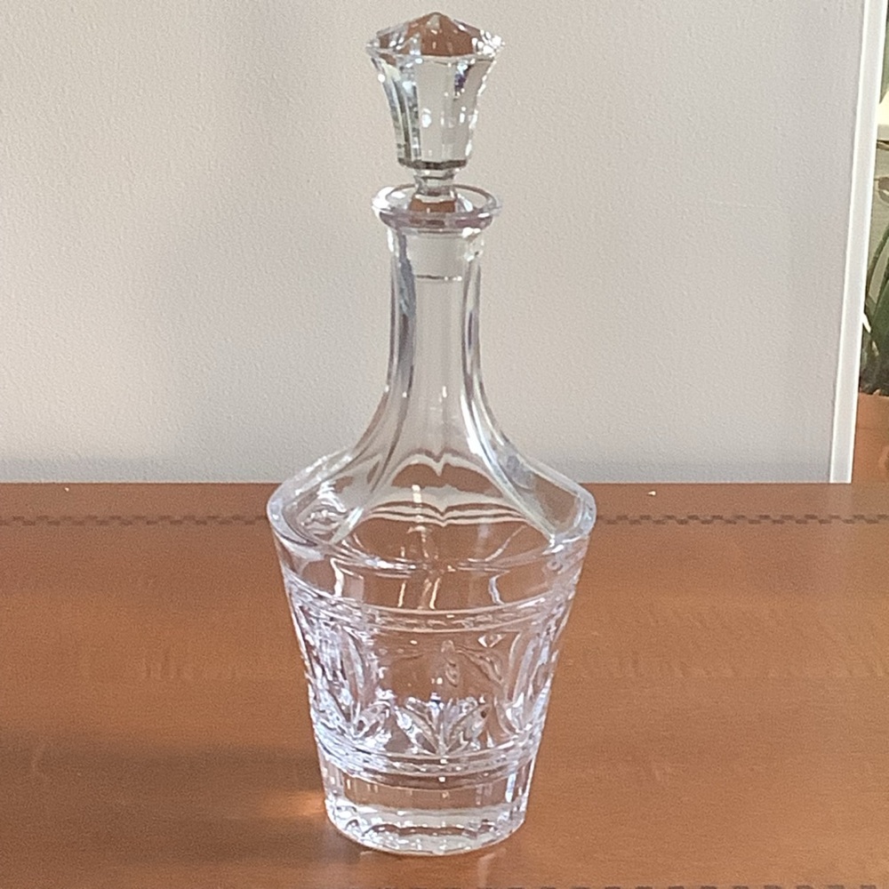 Royal Limited 24% Lead Crystal Decanter Made in Czech Republic